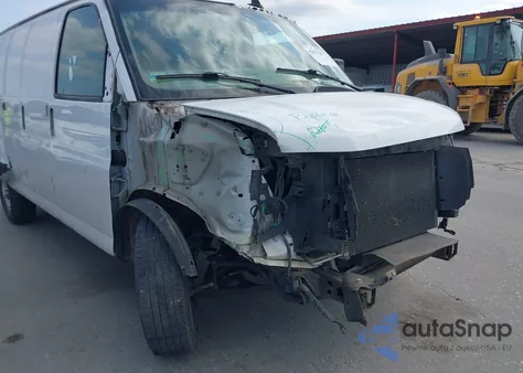 2018 Chevrolet Express 2500 Work Van from USA, damaged, VIN 1GCWGAFP0J1269952